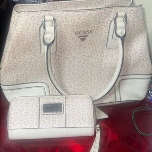 GUESS Cream Logo Tote and Wallet Set in Light Beige